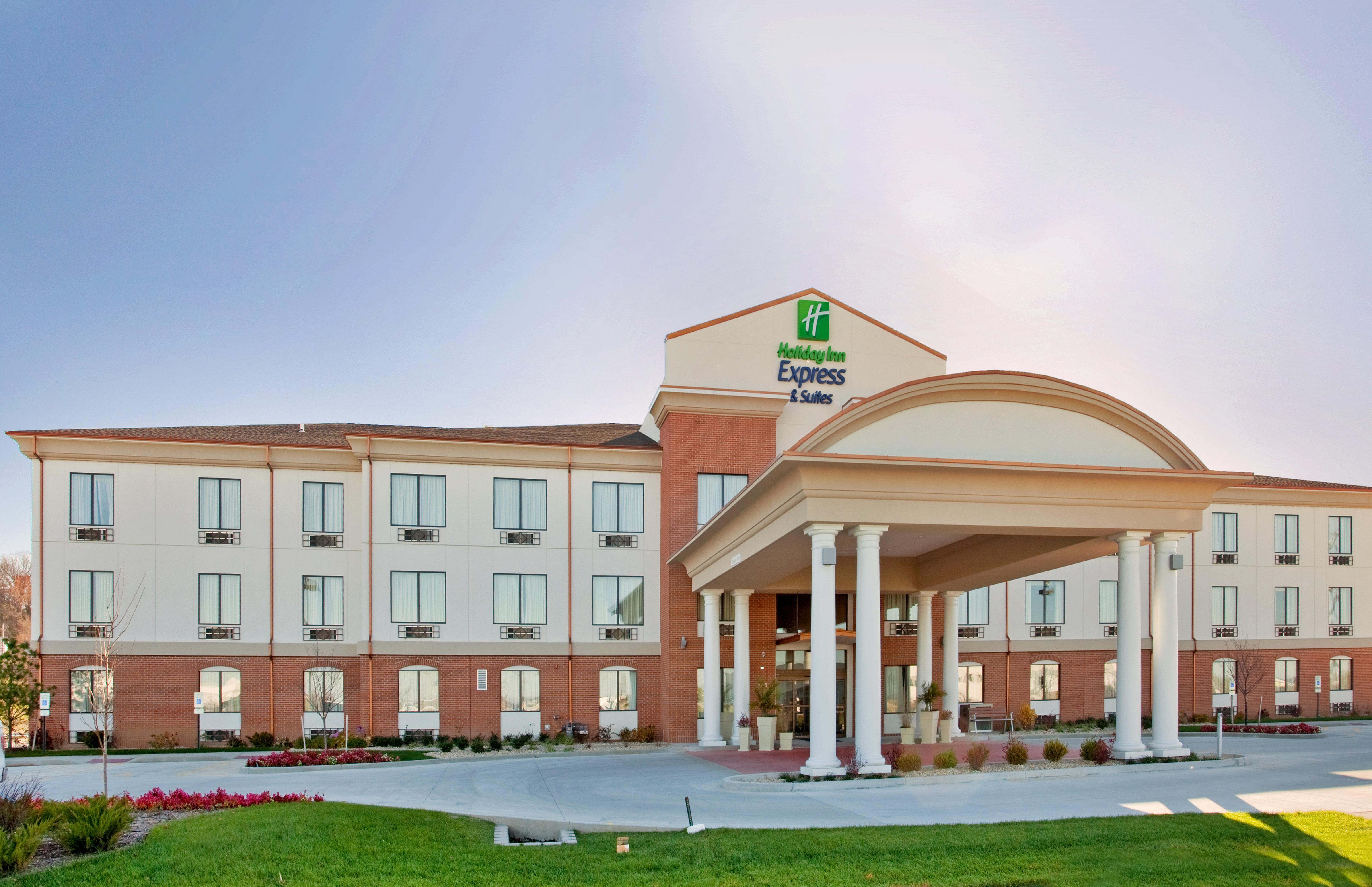 Holiday Inn Express Hotel & Suites St. Charles, An Ihg Hotel Saint Charles Exterior photo